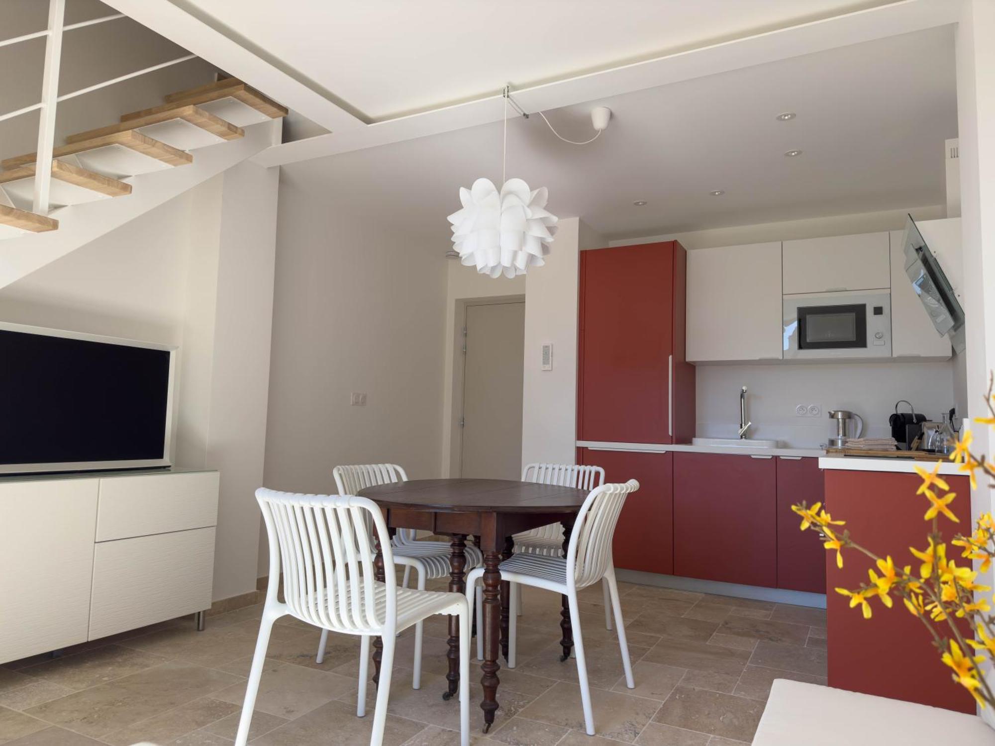 Les Suites Du 13 에그모르트 외부 사진